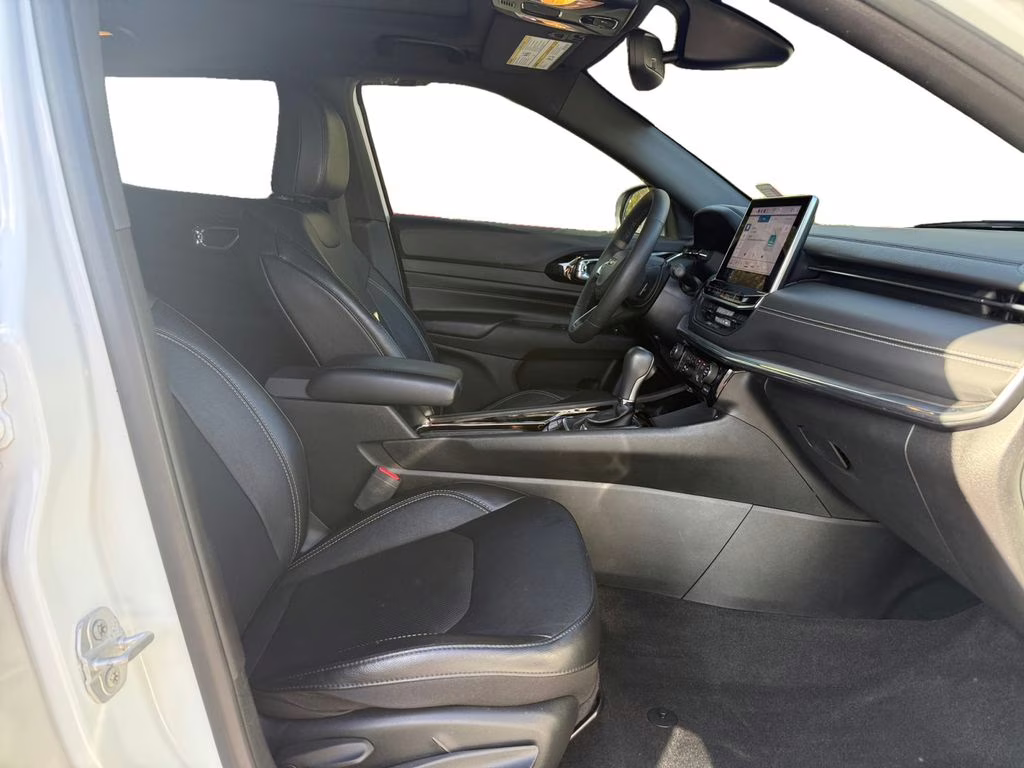 2023 Bright White Clearcoat Jeep Compass High Altitude 4X4 SUV