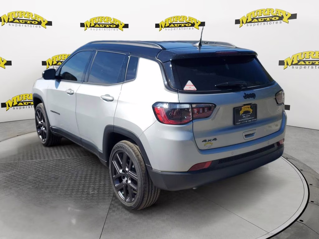 2026 Silver Zynith Metallic Clearcoat Jeep Compass Limited 4X4 SUV