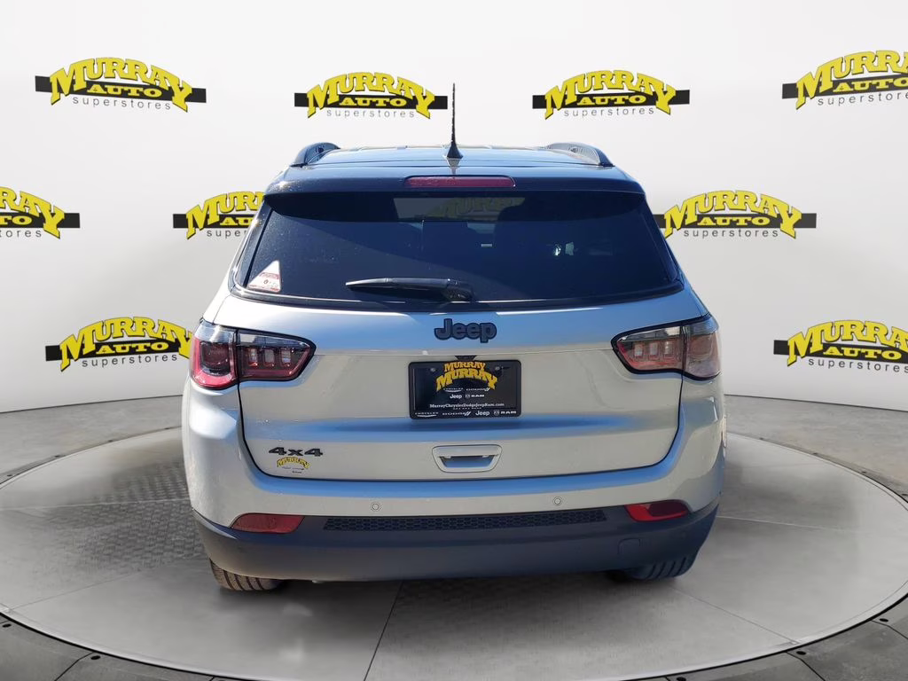 2026 Silver Zynith Metallic Clearcoat Jeep Compass Limited 4X4 SUV