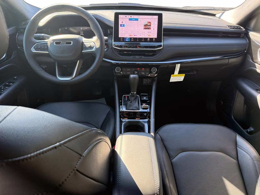 2026 Bright White Clearcoat Jeep Compass Limited 4X4 SUV