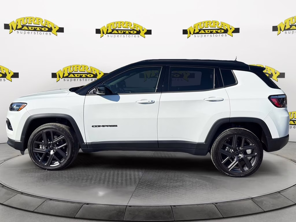 2026 Bright White Clearcoat Jeep Compass Limited 4X4 SUV