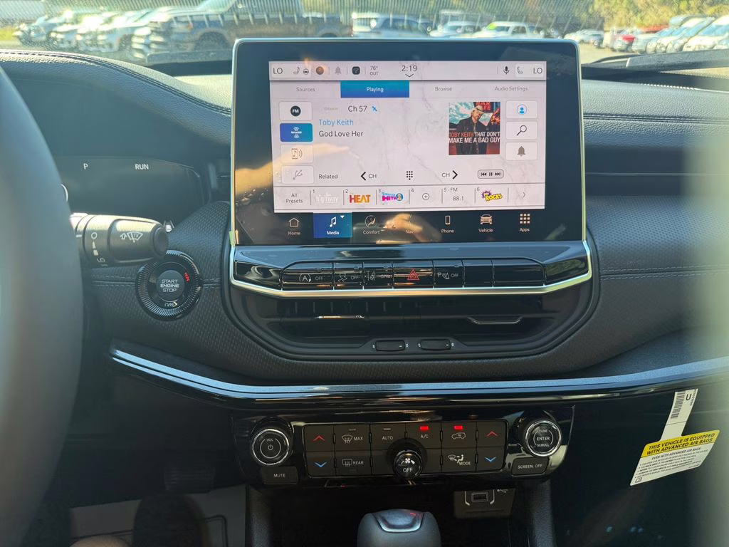 2026 Bright White Clearcoat Jeep Compass Limited 4X4 SUV