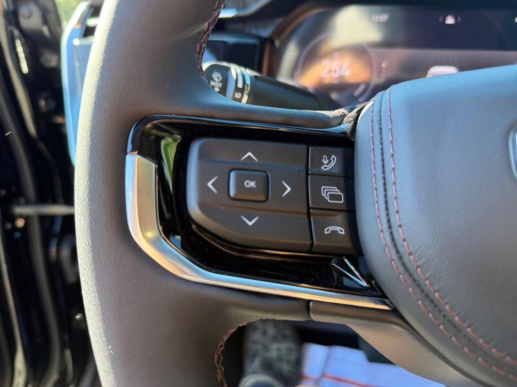 2025 Diamond Black Crystal Pearlcoat Jeep Wagoneer S Limited 4X4 SUV