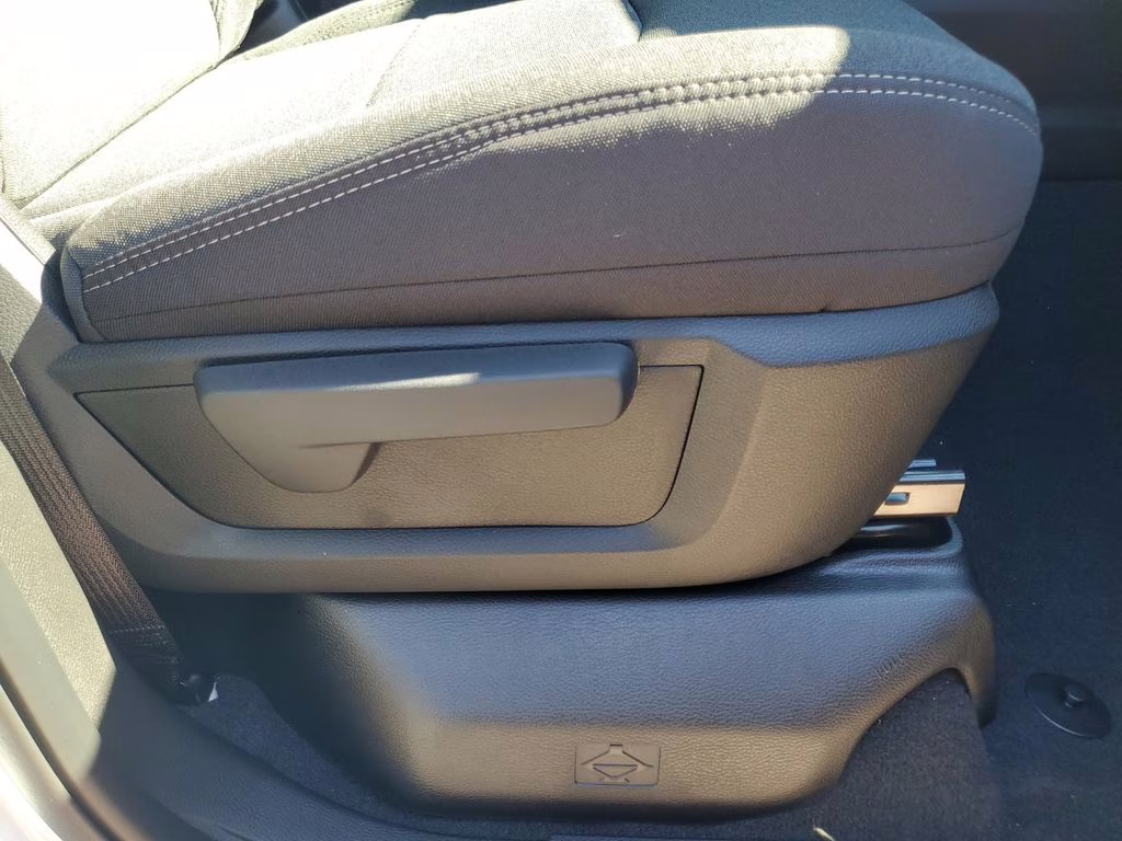 2026 Bright White Clearcoat Ram 3500 Big Horn 4X4 Truck