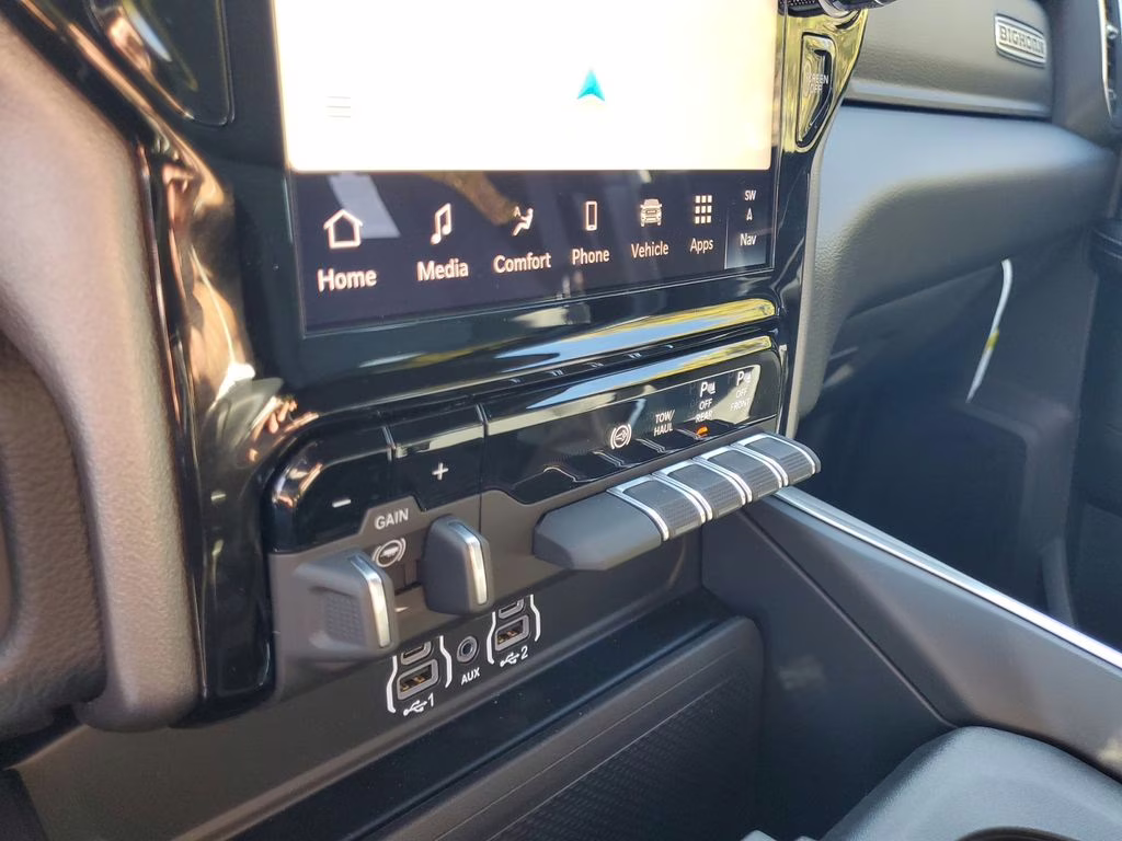 2026 Bright White Clearcoat Ram 3500 Big Horn 4X4 Truck