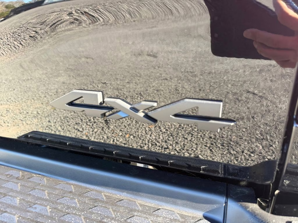 2026 Diamond Black Crystal Pearlcoat Ram 2500 Tradesman 4X4 Truck