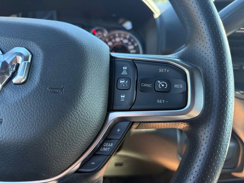 2026 Diamond Black Crystal Pearlcoat Ram 2500 Tradesman 4X4 Truck