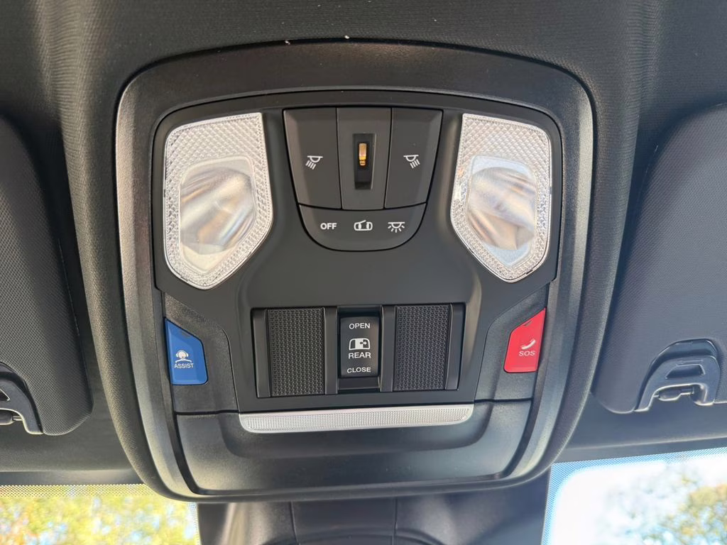 2026 Diamond Black Crystal Pearlcoat Ram 2500 Tradesman 4X4 Truck