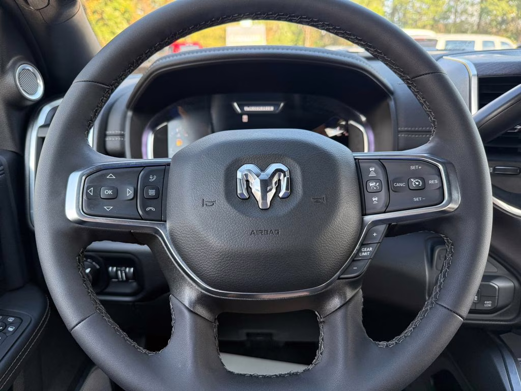 2025 Diamond Black Crystal Pearlcoat Ram 2500 Laramie 4X4 Truck