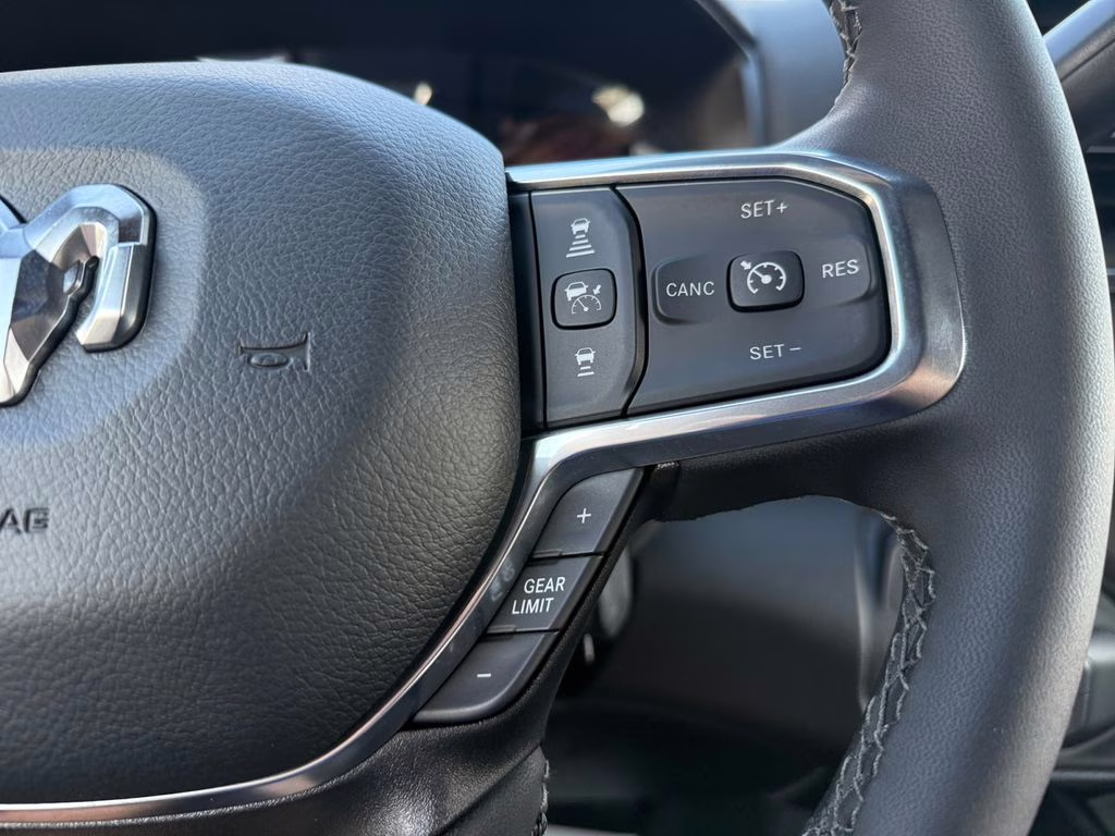 2025 Diamond Black Crystal Pearlcoat Ram 2500 Laramie 4X4 Truck