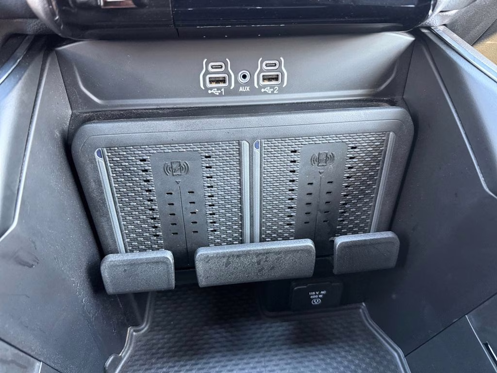 2025 Diamond Black Crystal Pearlcoat Ram 2500 Laramie 4X4 Truck