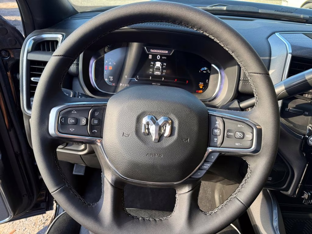 2025 Diamond Black Crystal Pearlcoat Ram 2500 Laramie 4X4 Truck