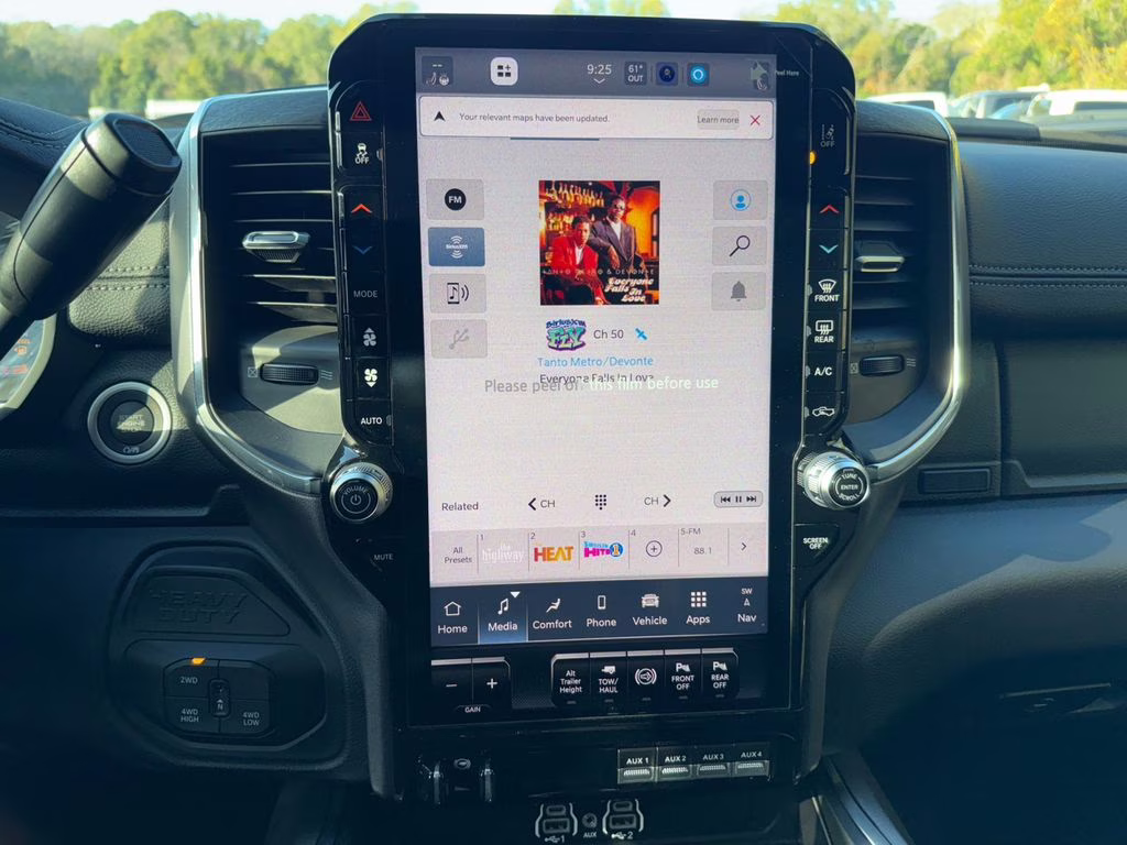 2025 Diamond Black Crystal Pearlcoat Ram 2500 Laramie 4X4 Truck