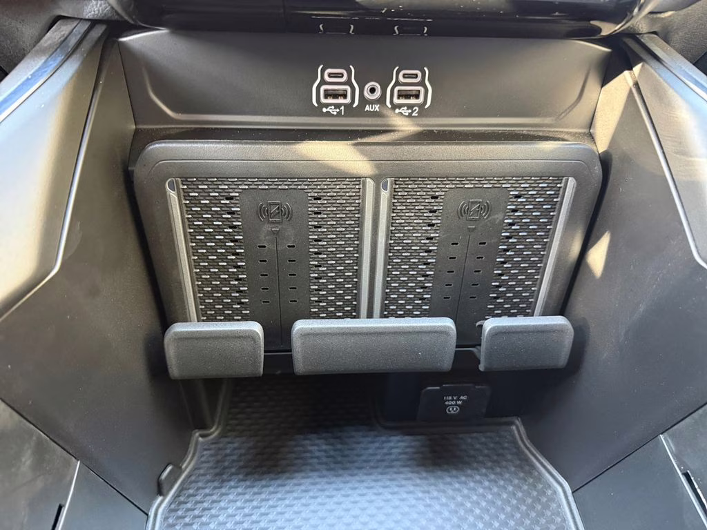 2025 Diamond Black Crystal Pearlcoat Ram 2500 Laramie 4X4 Truck