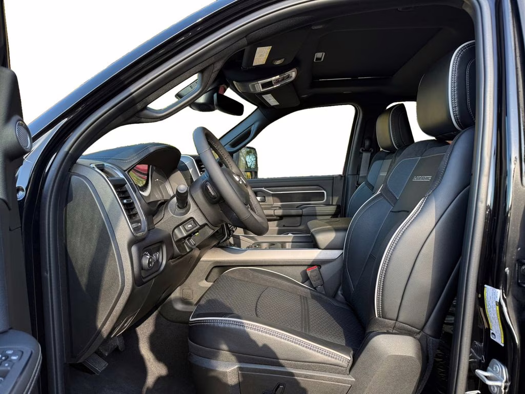 2025 Diamond Black Crystal Pearlcoat Ram 2500 Laramie 4X4 Truck