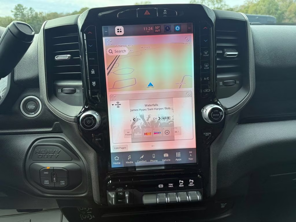 2026 Bright White Clearcoat Ram 2500 Tradesman 4X4 Truck