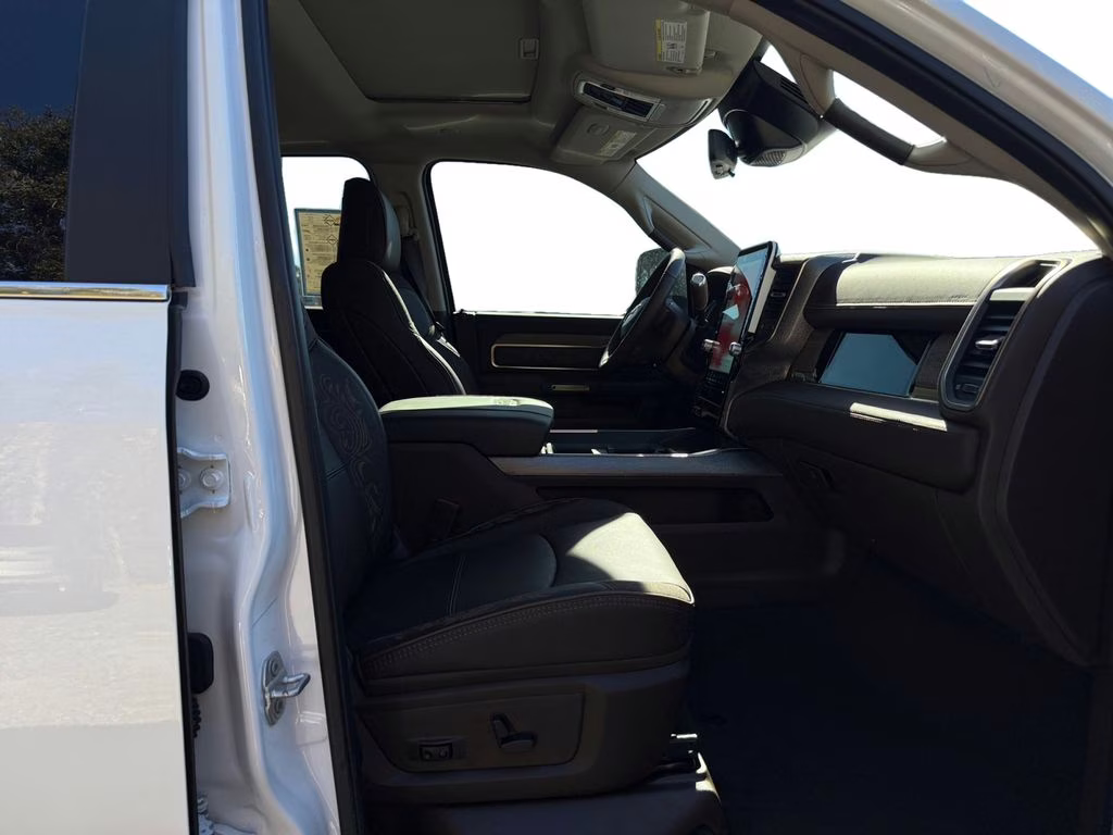 2026 Bright White Clearcoat Ram 2500 Limited Longhorn 4X4 Truck