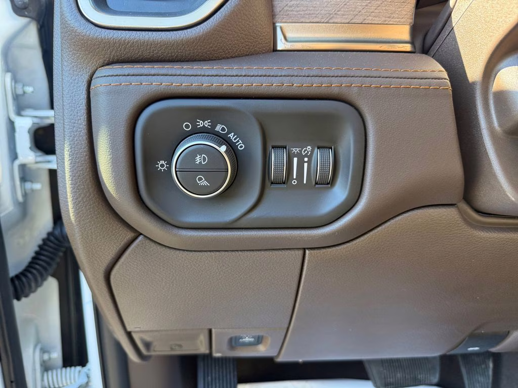 2026 Bright White Clearcoat Ram 2500 Limited Longhorn 4X4 Truck