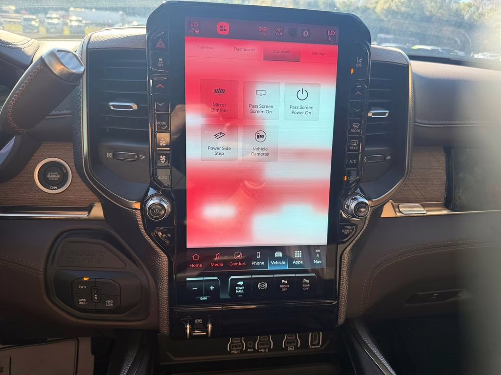 2025 Diamond Black Crystal Pearlcoat Ram 2500 Limited 4X4 Truck