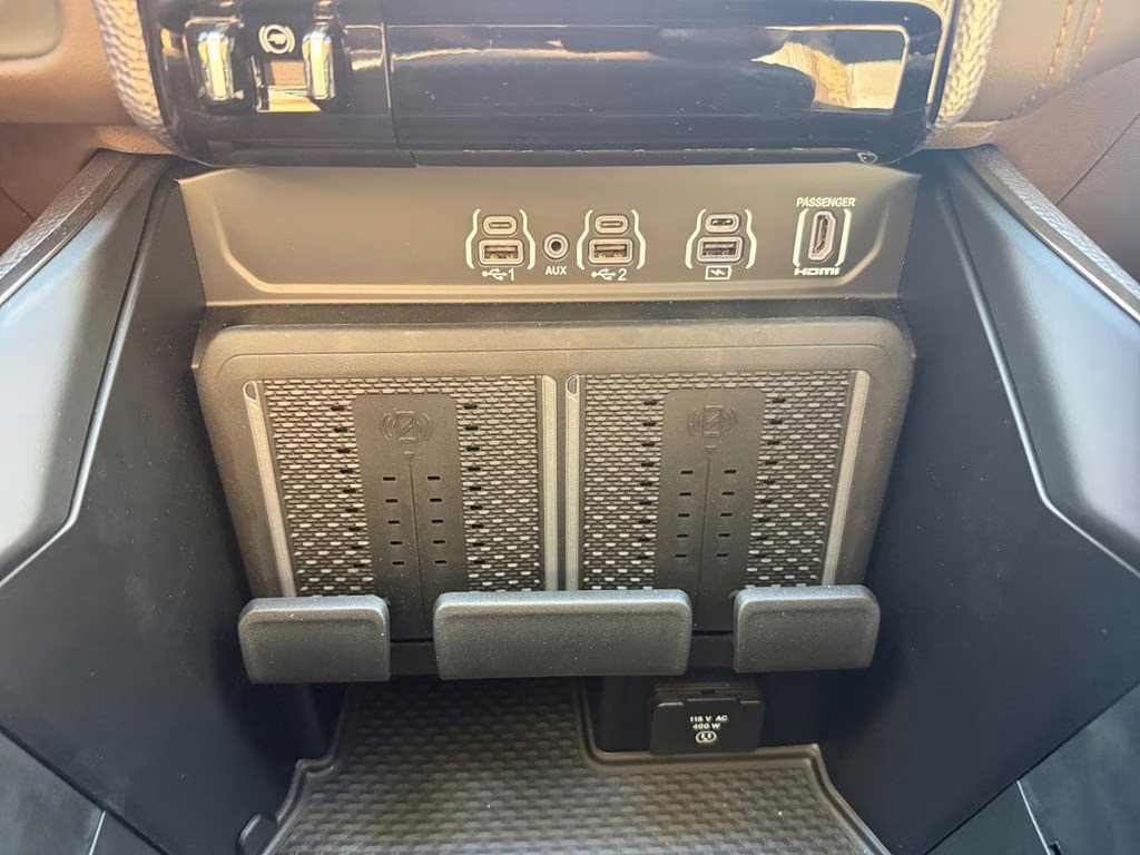 2025 Diamond Black Crystal Pearlcoat Ram 2500 Limited 4X4 Truck