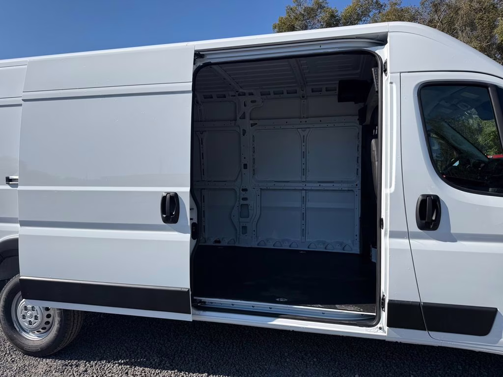 2026 Bright White Clearcoat Ram ProMaster 2500 High Roof FWD Van