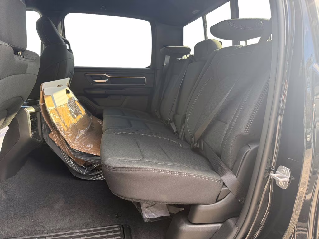 2026 Diamond Black Crystal Pearlcoat Ram 1500 Big Horn/Lone Star RWD Truck