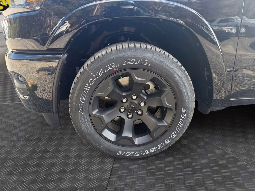 2026 Diamond Black Crystal Pearlcoat Ram 1500 Big Horn/Lone Star RWD Truck