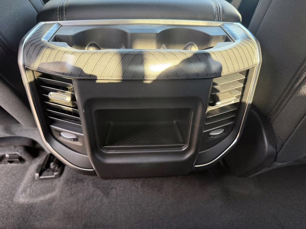 2026 Diamond Black Crystal Pearlcoat Ram 1500 Big Horn/Lone Star RWD Truck