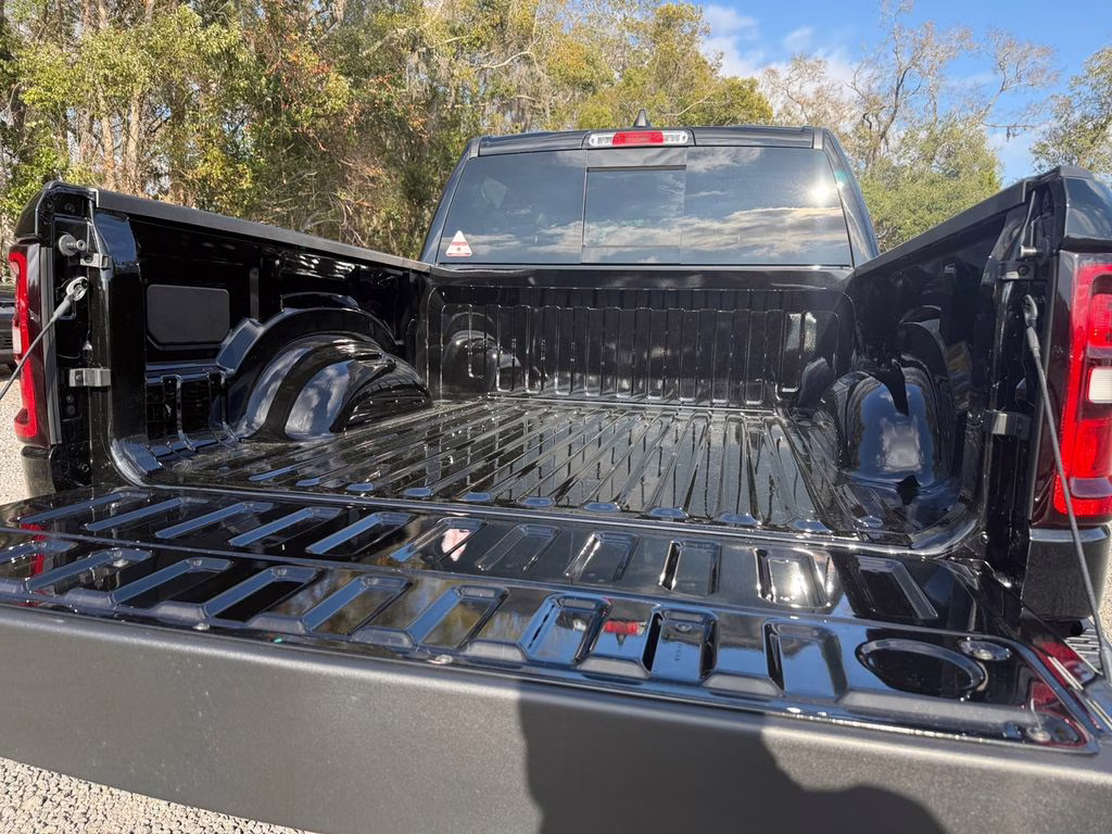 2026 Diamond Black Crystal Pearlcoat Ram 1500 Big Horn/Lone Star RWD Truck