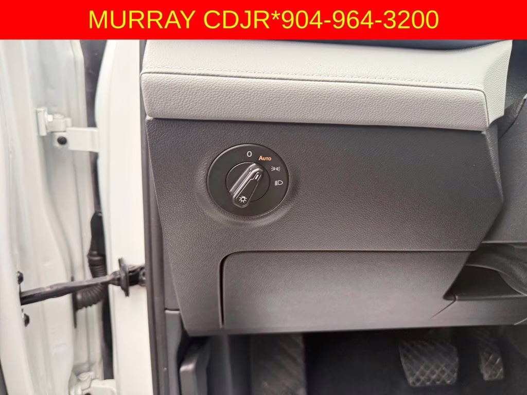 2024 Pure White Volkswagen Taos 1.5T SE FWD SUV