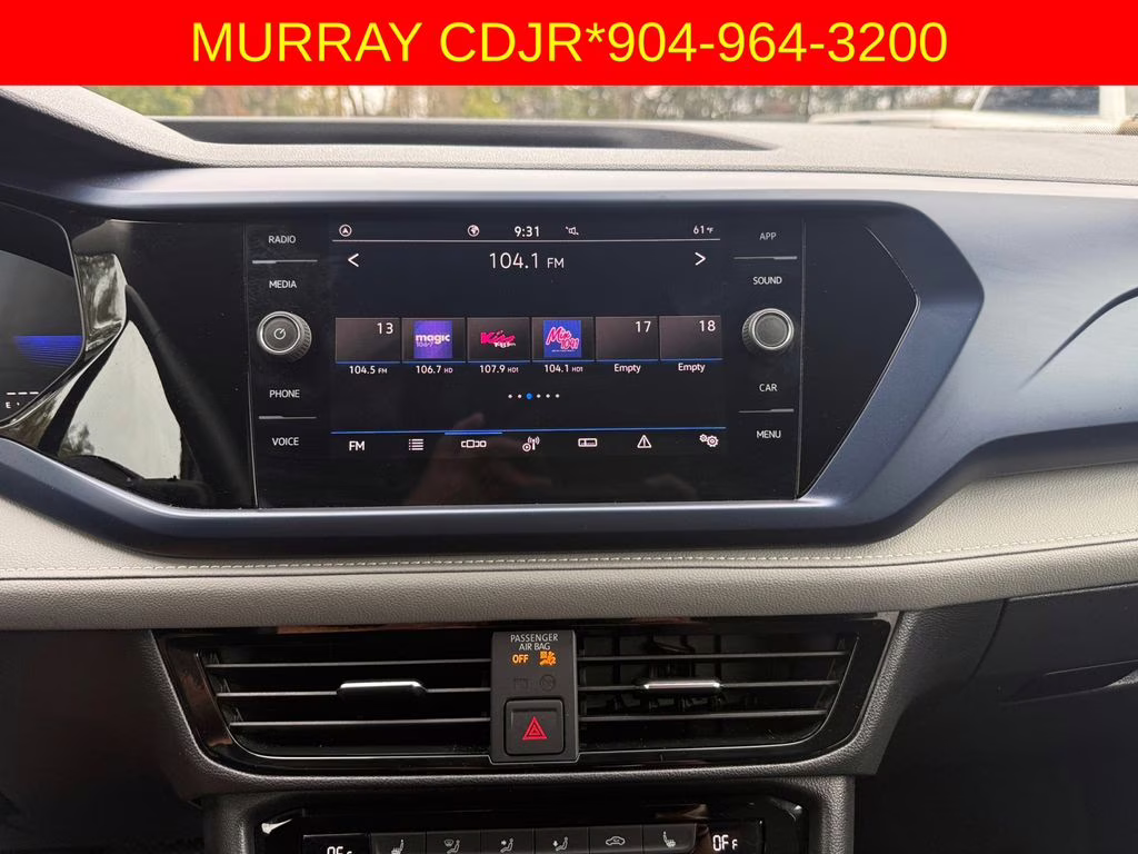 2024 Pure White Volkswagen Taos 1.5T SE FWD SUV