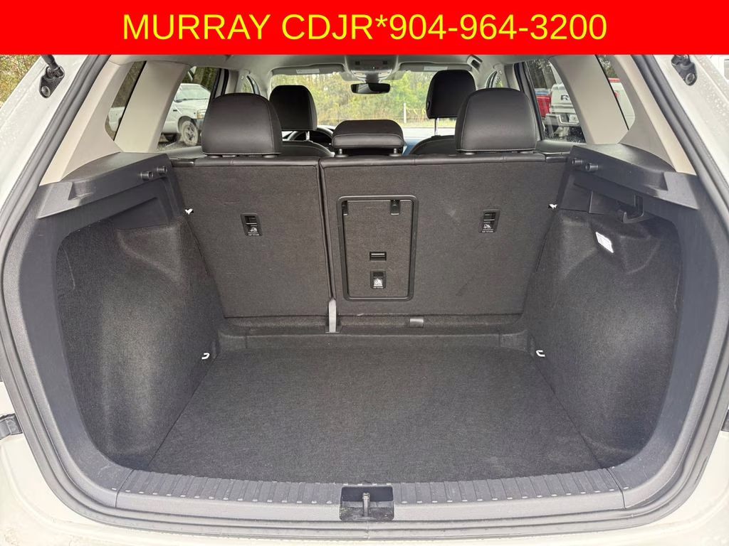 2024 Pure White Volkswagen Taos 1.5T SE FWD SUV