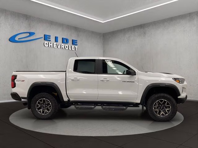 2023 Summit White Chevrolet Colorado ZR2 4X4 Truck