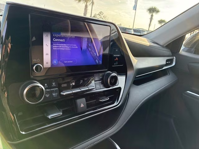 2024 Midnight Black Metallic Toyota Highlander LE AWD SUV