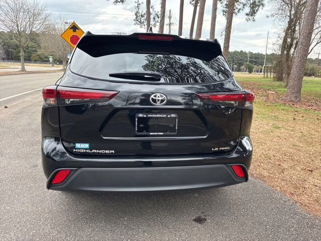 2024 Midnight Black Metallic Toyota Highlander LE AWD SUV
