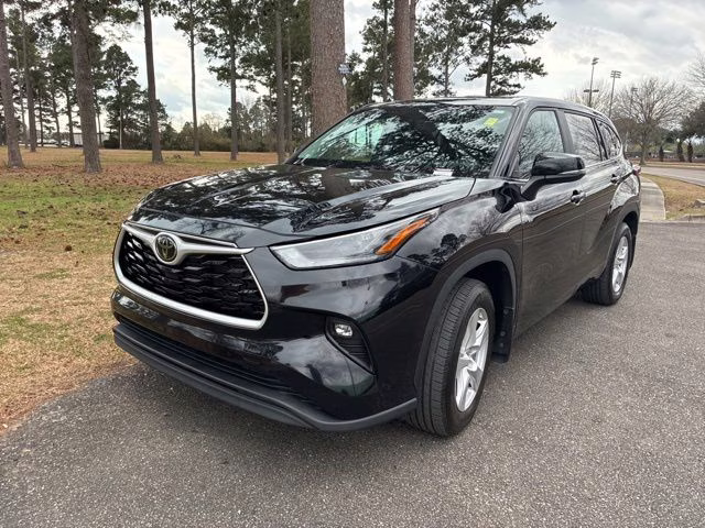 2024 Midnight Black Metallic Toyota Highlander LE AWD SUV