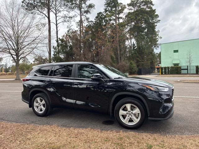 2024 Midnight Black Metallic Toyota Highlander LE AWD SUV