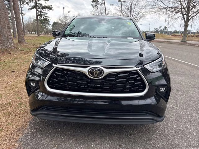 2024 Midnight Black Metallic Toyota Highlander LE AWD SUV