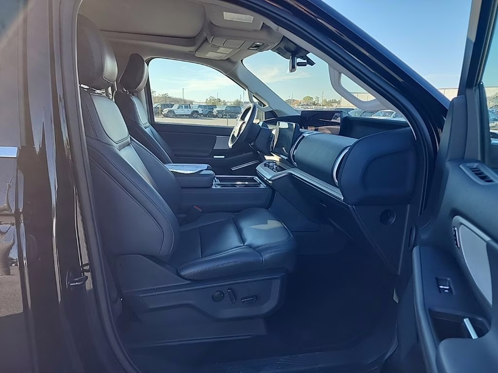 2025 Black Metallic Ford Expedition Max Active 4X4 SUV
