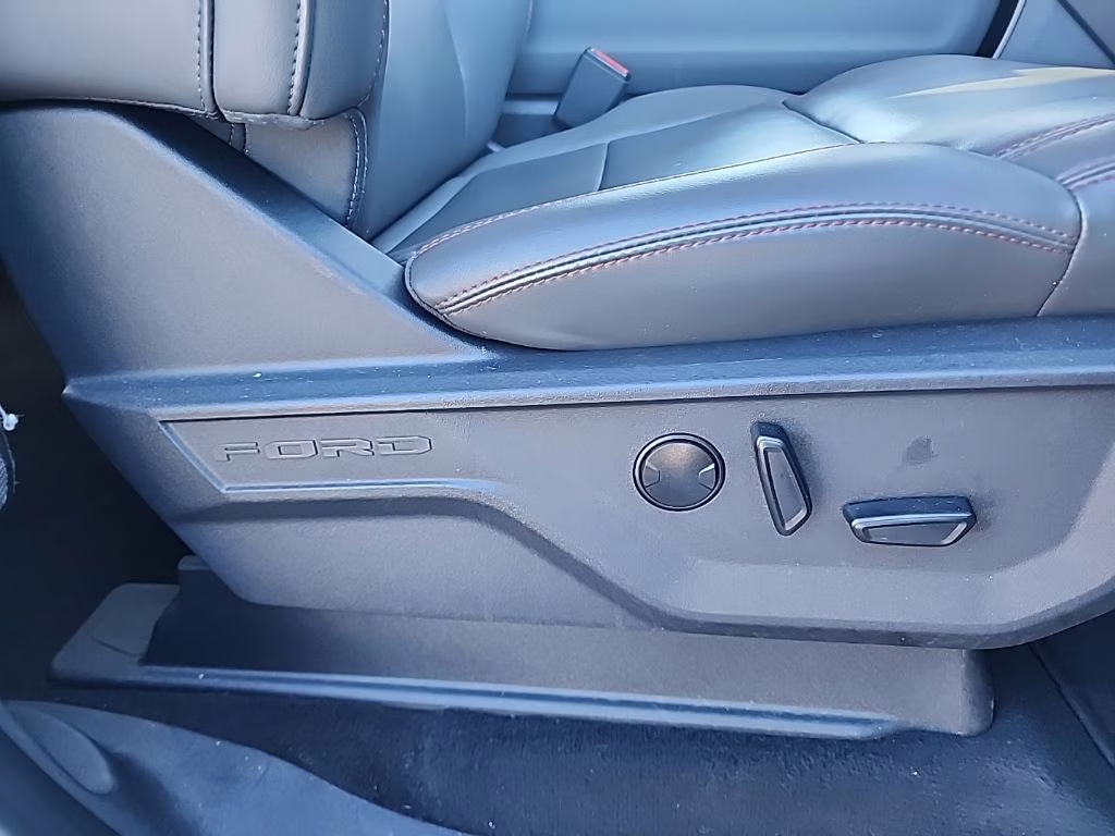 2025 Black Metallic Ford Expedition Max Active 4X4 SUV