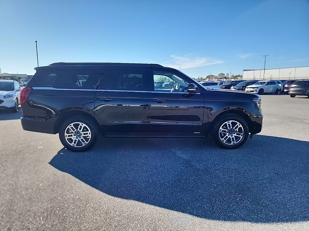 2025 Black Metallic Ford Expedition Max Active 4X4 SUV