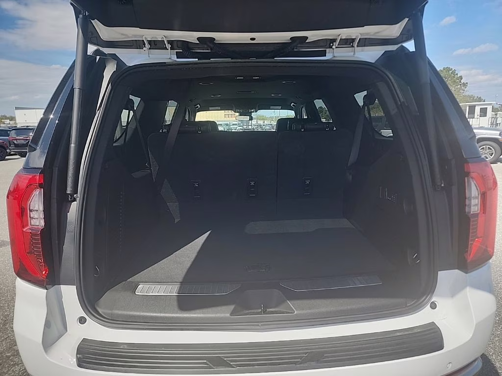 2025 Summit White GMC Yukon XL Denali 4X4 SUV