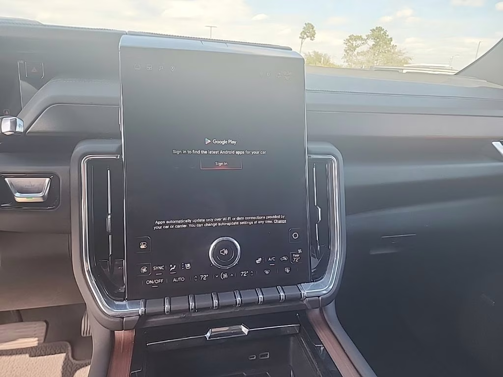 2025 Summit White GMC Yukon XL Denali 4X4 SUV