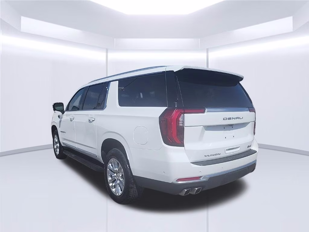 2025 Summit White GMC Yukon XL Denali 4X4 SUV