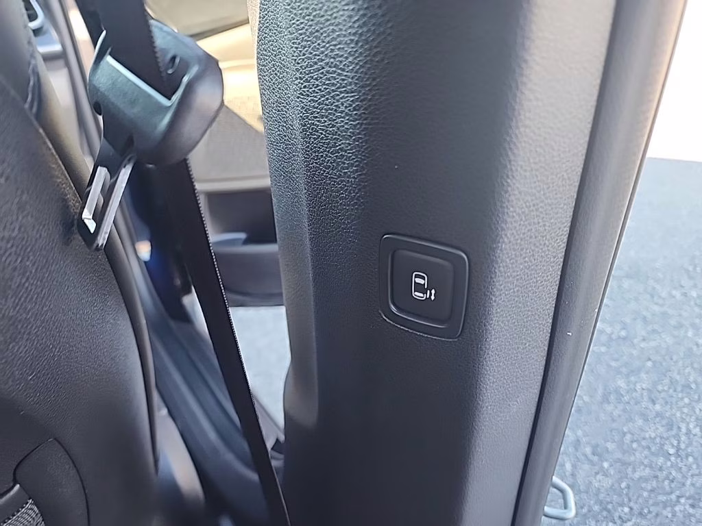 2025 Deep Chroma Blue Kia Carnival LXS FWD Van