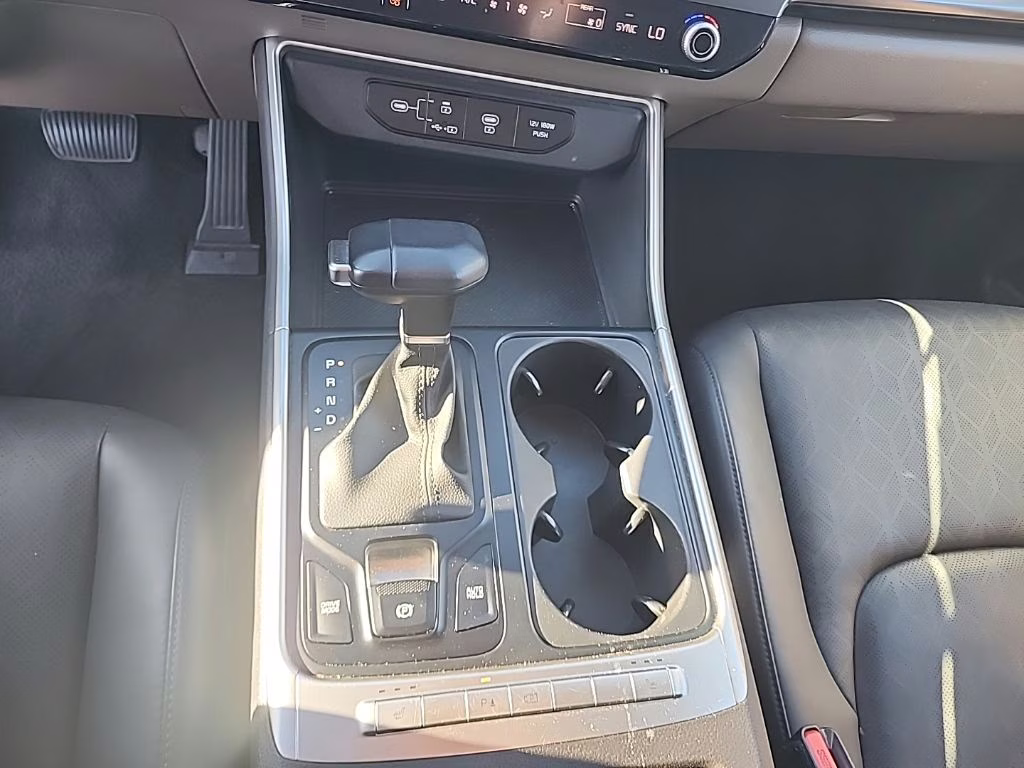 2025 Deep Chroma Blue Kia Carnival LXS FWD Van