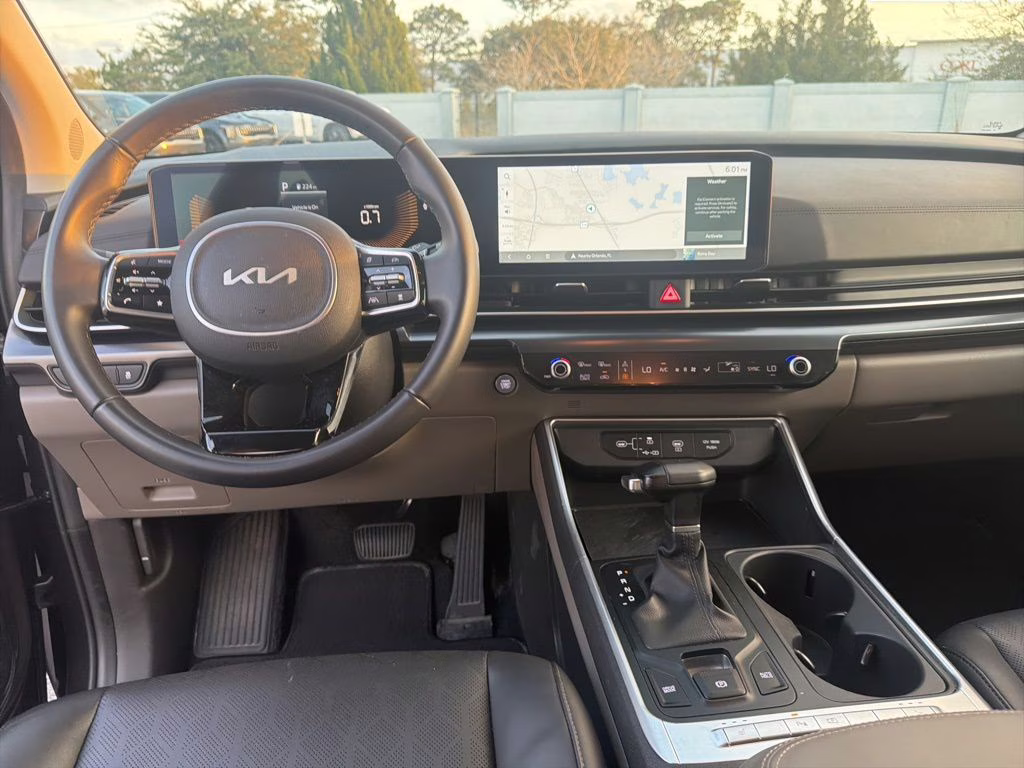 2025 Panthera Metal Kia Carnival LXS FWD Van