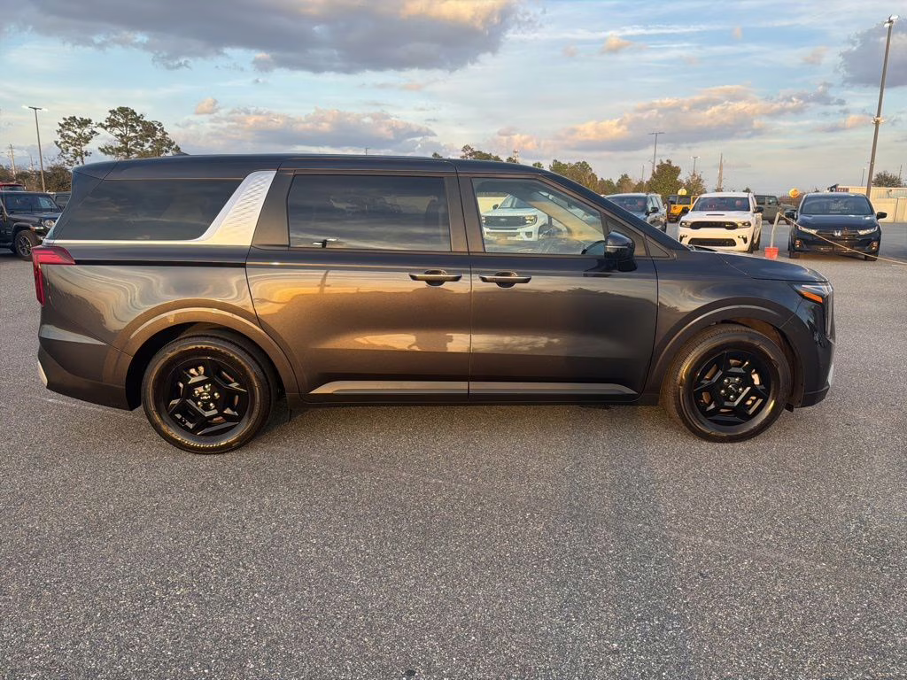 2025 Panthera Metal Kia Carnival LXS FWD Van