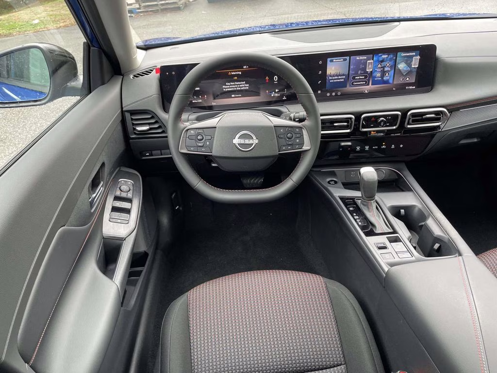 2026 Bluestone Pearl/Super Blk Nissan Sentra SR FWD Sedan