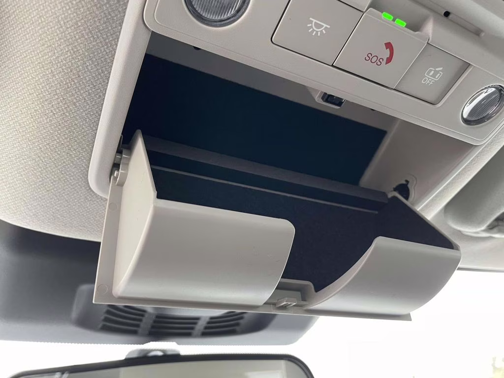 2026 Bluestone Pearl/Super Blk Nissan Sentra SR FWD Sedan